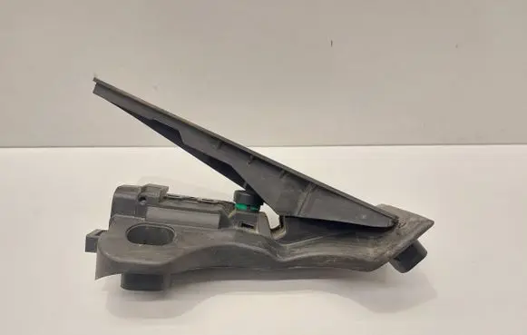 Volkswagen PASSAT B6 Accelerator throttle pedal 1K1723503L