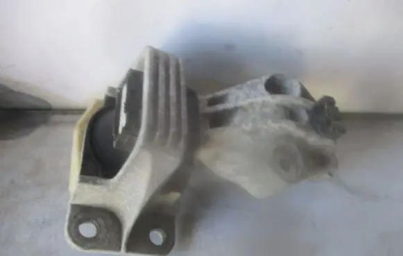 Renault Scenic III - Grand scenic III Engine mount bracket 326D22K