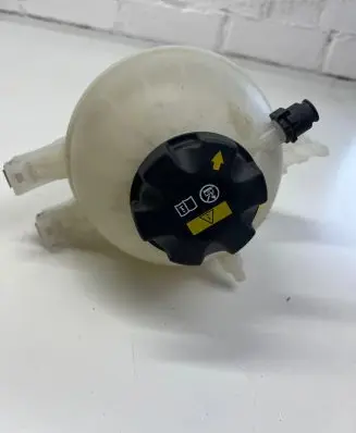 BMW X3 G01 Coolant expansion tank/reservoir 7925685 1718