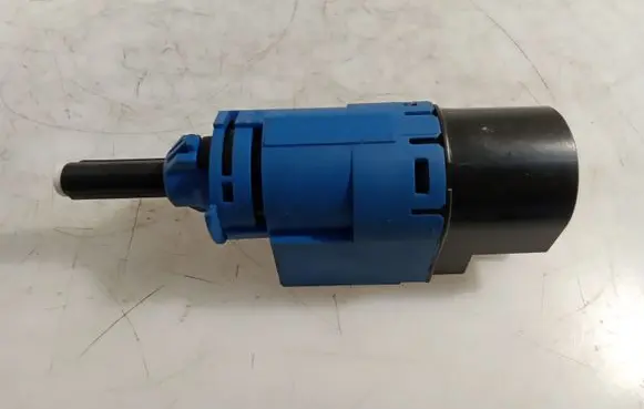 Clutch pedal sensor