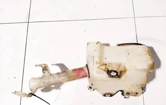 Mitsubishi Grandis Windshield washer fluid reservoir/tank hlc37053 e13010116