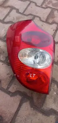 Nissan King Cab, Navara Rear/tail lights