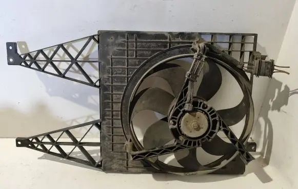 Volkswagen Golf IV Fan set 1J0121207 1355D2351 PA6GF30