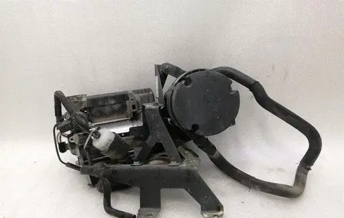 Mercedes-Benz E W211 Air suspension compressor/pump A2113200304