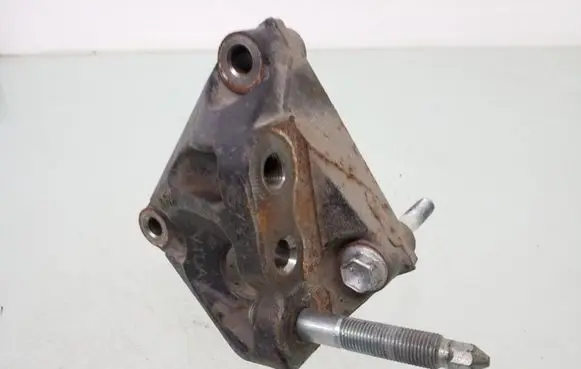 Toyota Corolla E140 E150 Engine mounting bracket 37030 08509 V1DA