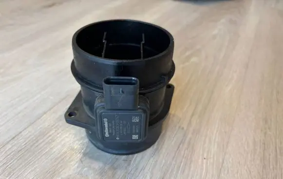 Mercedes-Benz C W204 Mass air flow meter A6510900048 5WK97017 6510900048