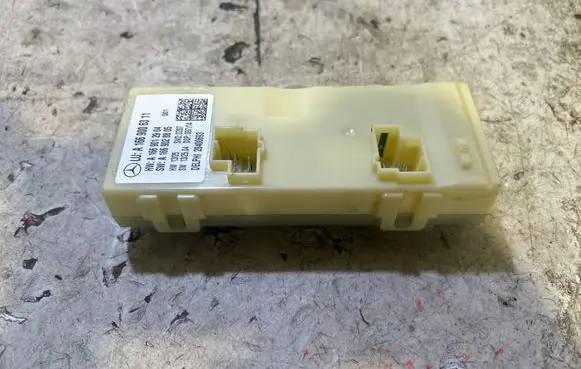 Mercedes-Benz GL X166 Tailgate/trunk control unit/module A1669006311 A1669012904