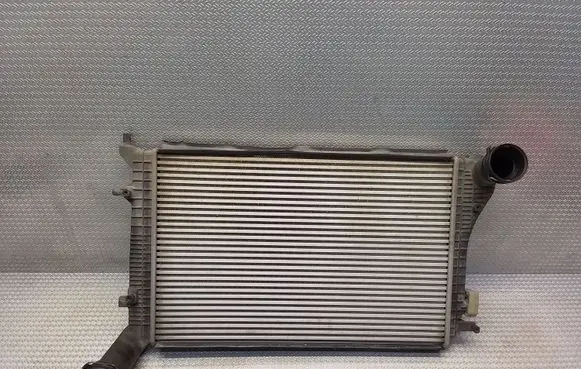 Volkswagen Caddy Intercooler radiator 1K0145803AL