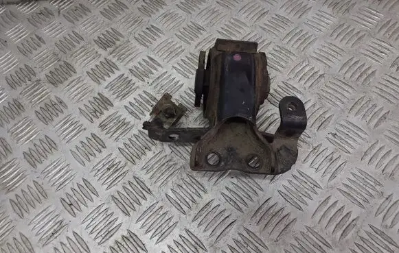 Mazda Premacy Gearbox mounting bracket