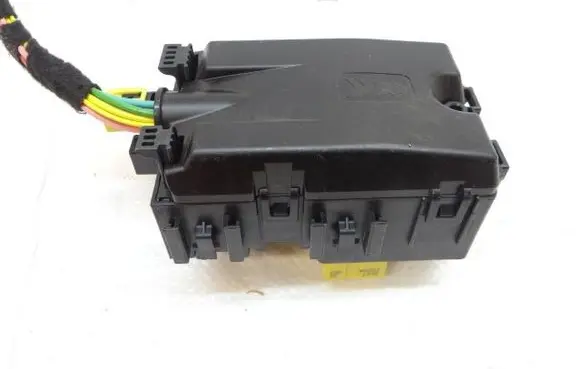 Peugeot Expert High voltage junction box 9806192580