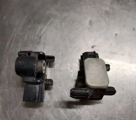 Mitsubishi Outlander Airbag deployment crash/impact sensor 8651A165
