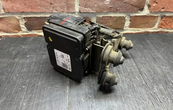 Mercedes-Benz ML W164 ABS Pump A0015459016 A1644313512 10092715233