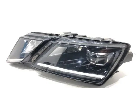 Skoda Octavia Mk3 (5E) Headlight/headlamp 5E1941015D