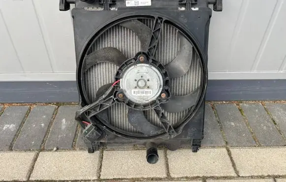Volkswagen Up Coolant radiator 1S0121253AP