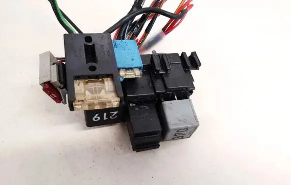 Volkswagen PASSAT B5 Fuse box set 8d0937503d