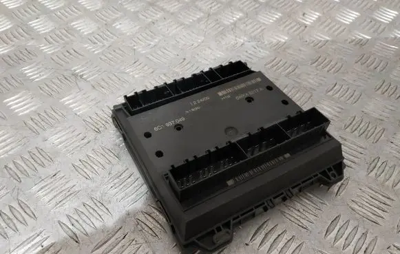 Skoda Fabia Mk1 (6Y) Central body control module 6Q1937049