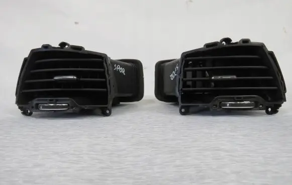 KIA Sportage Dashboard side air vent grill/cover trim