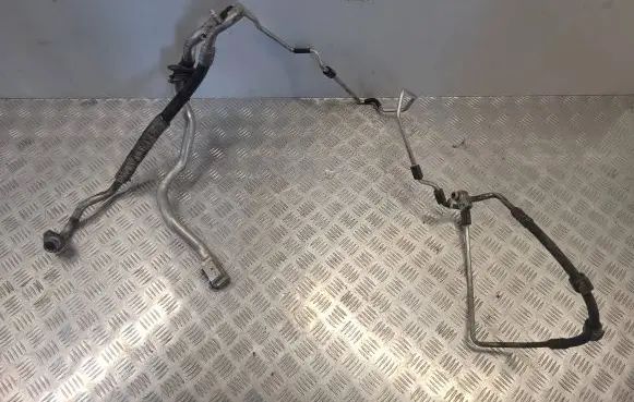 Audi A4 S4 B8 8K Air conditioning (A/C) pipe/hose 8K2260712E