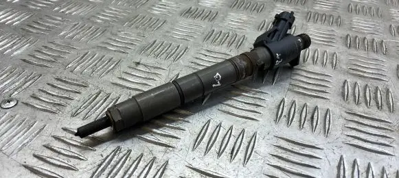 Volvo XC60 Fuel injector 31303238 0445116