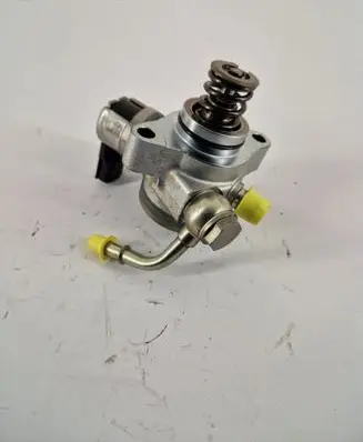 Mazda CX-3 Fuel injection high pressure pump PE19203F0