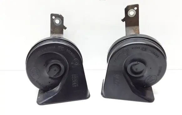 Volvo S80 Horn signal 08635072 08635071