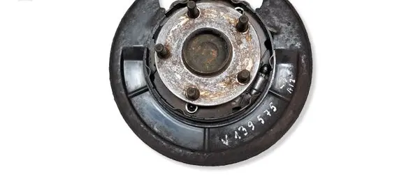 Toyota Corolla Verso AR10 Rear wheel hub 465030F010 465100F010 049420F010