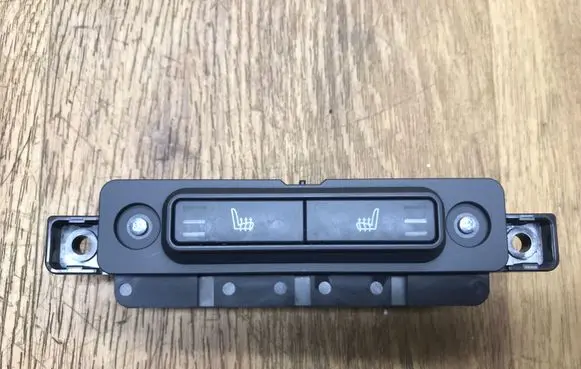 Land Rover Discovery 5 Seat heating switch HY3218D687AB