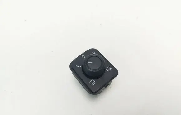 Volkswagen Tiguan Wing mirror switch 3G0959565B