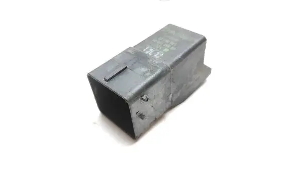 Glow plug pre-heat relay
