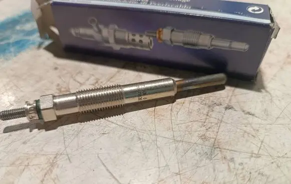 Renault Scenic I Glow plug 0100226245