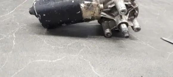 Peugeot Partner Wiper motor 962101448A