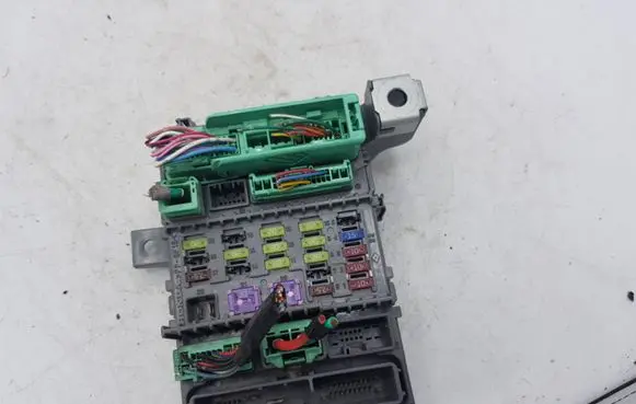 Honda Accord Fuse module TL0E013 EAA20DU6Q