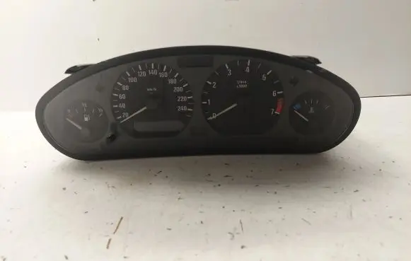 BMW 3 E36 Speedometer (instrument cluster) 8361208 6160583102 62118361208