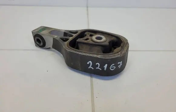 Peugeot 2008 II Engine mount bracket 9824116780