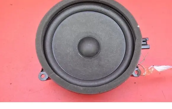 Volvo V60 Subwoofer speaker 31456822