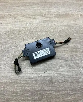 BMW X3 F25 Aerial antenna amplifier 9202997