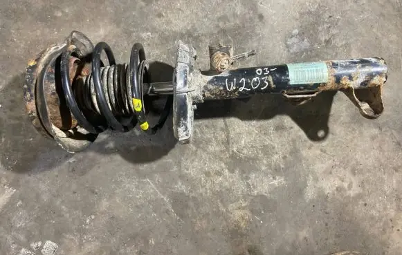 Mercedes-Benz C W203 Front shock absorber/damper A2033204130 030K20410