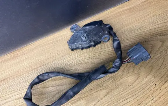 Volvo V70 Gear shift selector indicator 