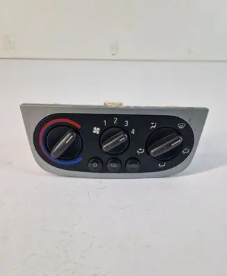 Opel Combo C Climate control unit