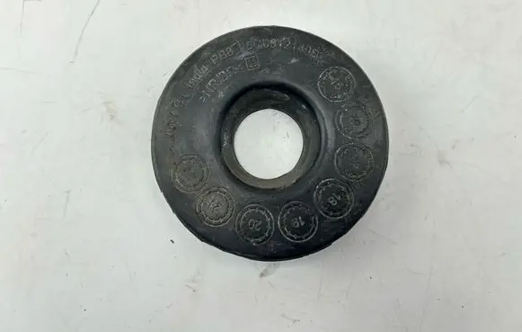 Audi A3 S3 8V Rear coil spring rubber mount 5Q0512149B