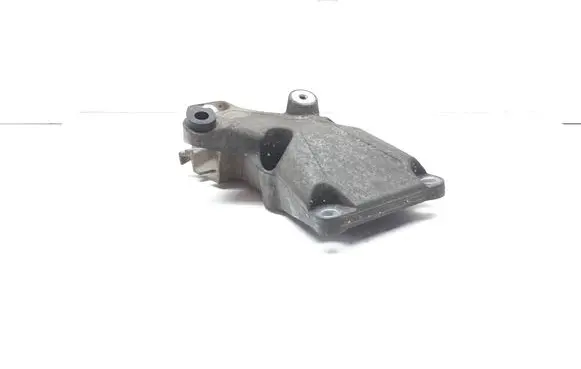 BMW 3 E90 E91 Engine mounting bracket 6776529 22116776529