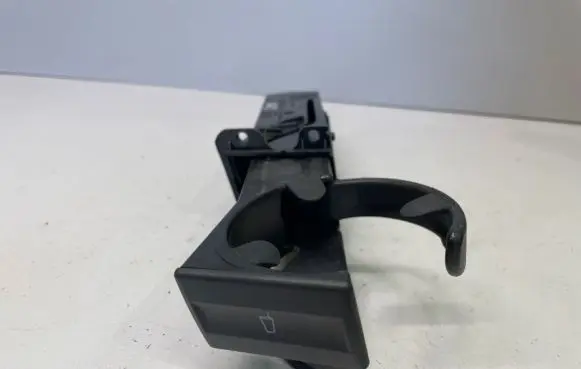 Ford Mondeo Mk III Cup holder 4S7113564A