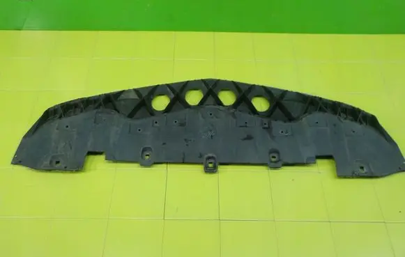 Mercedes-Benz B W245 Front bumper skid plate/under tray PRZOD ZP39