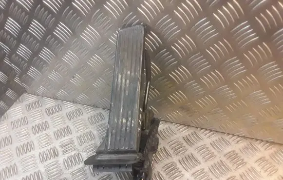 Lexus GS 300 350 430 450H Accelerator throttle pedal