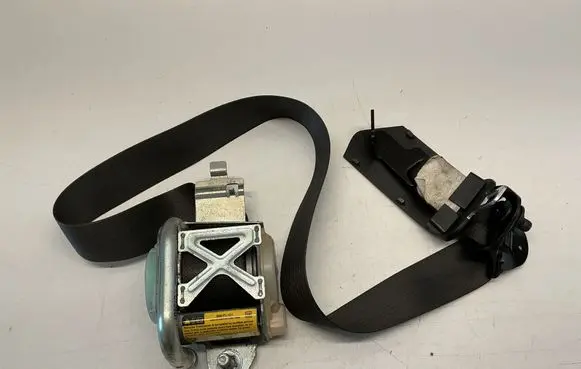 Cadillac CTS Front seatbelt buckle 25878122