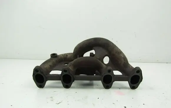 Volkswagen PASSAT B5.5 Exhaust manifold 
