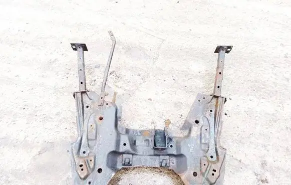 Peugeot 207 Front subframe