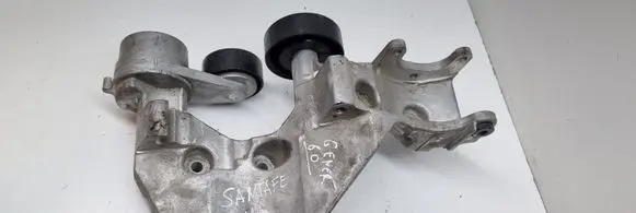 Hyundai Santa Fe Generator/alternator bracket 