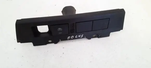 Ford Focus Windscreen/window heater switch 4m5113d734db 4m51-13d734-db