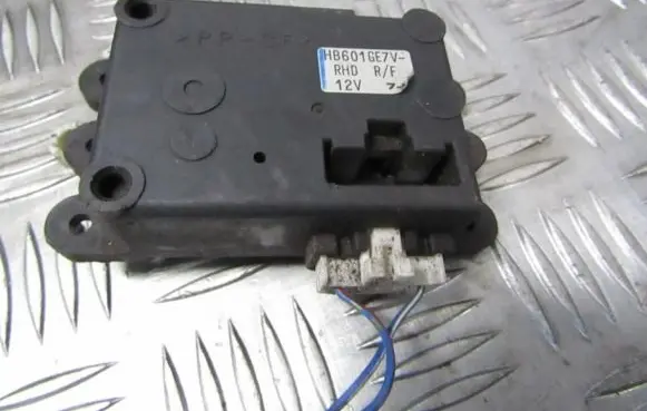 Mazda 626 Air flap motor/actuator HB601GE7V